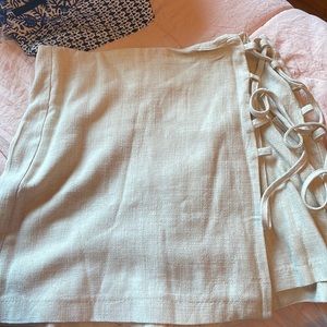 Stradivarius linen skort.